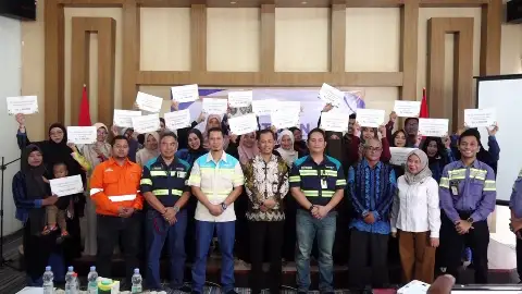 Bisnis Laris Tapi Uang Tak Jelas? PT SIS Bina 40 UMKM Belajar Kelola Keuangan Digital!