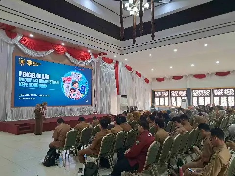 Disdukcapil selenggarakan Bimtek bagi Operator Desa dan Kelurahan